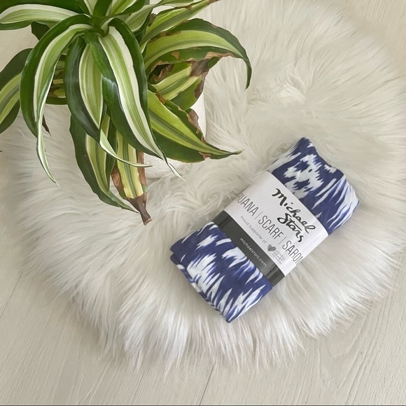 Michael Stars Blue & White Ruana Scarf Sarong NIP - Picture 3 of 5